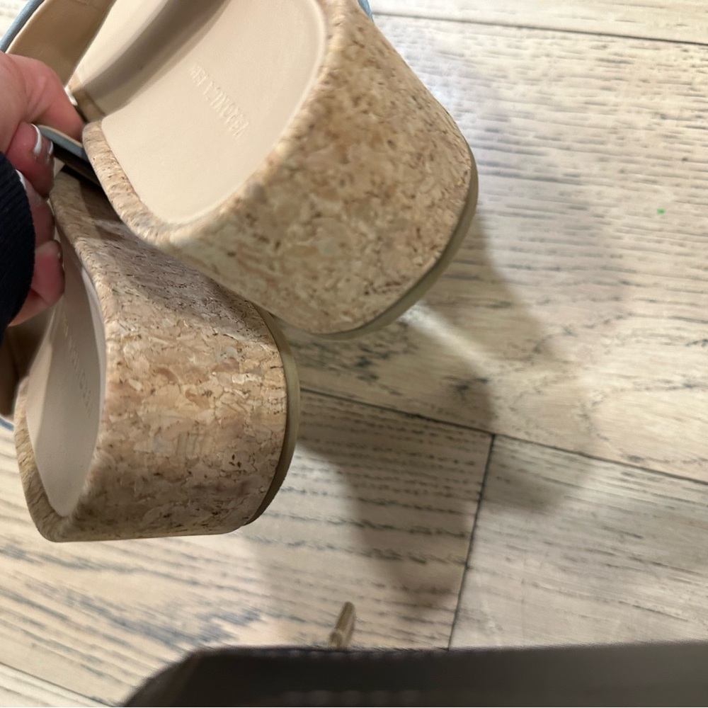 Veronica Beard Dresdyn Platform Suede
Slide - Picture 8 of 9